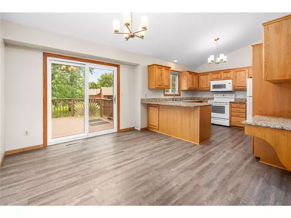 Saint Cloud, MN 56303,7009 Rolling View DR