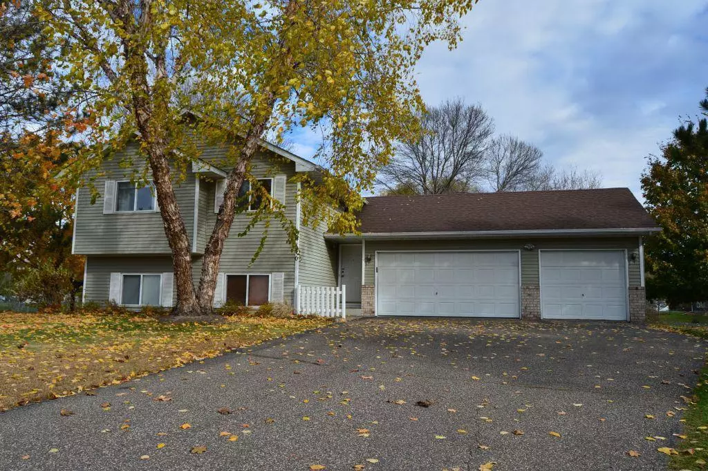 Wyoming, MN 55092,6110 262nd ST