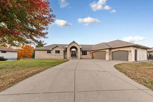 1308 Greenleaf RD, Faribault, MN 55021