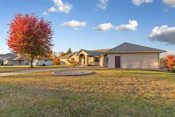 Faribault, MN 55021,1308 Greenleaf RD