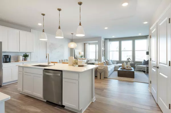 Shakopee, MN 55379,1130 Farrier RD