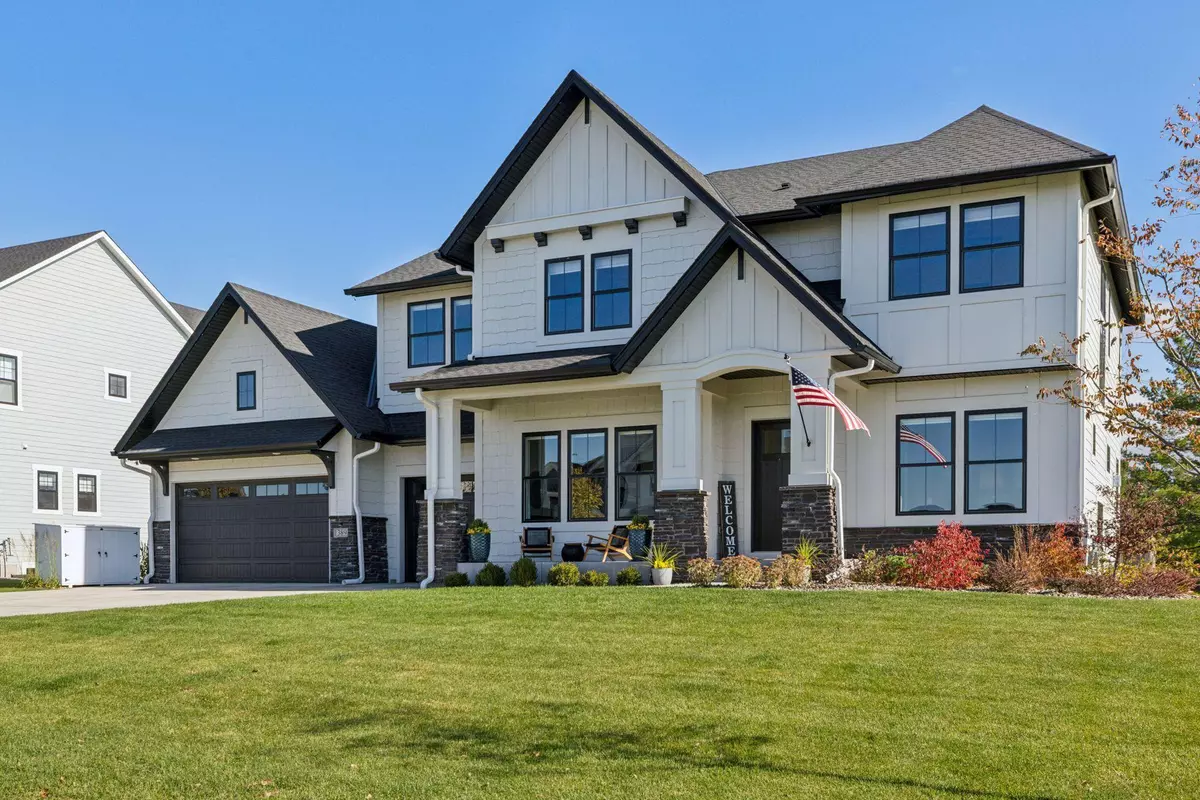 Lake Elmo, MN 55042,1389 Palmer DR N