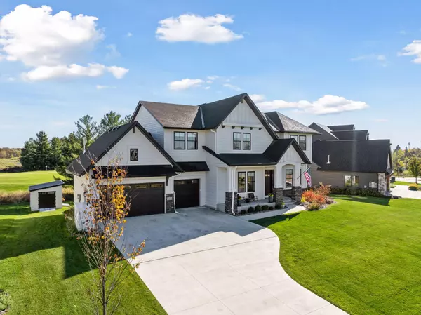 Lake Elmo, MN 55042,1389 Palmer DR N