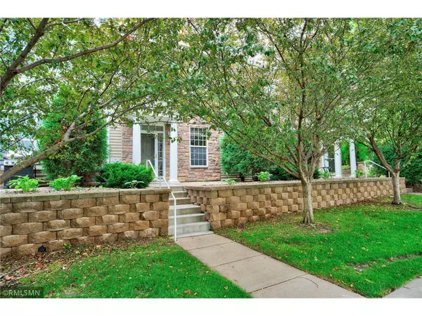 Maplewood, MN 55109,3029 Hemingway TRL N #2