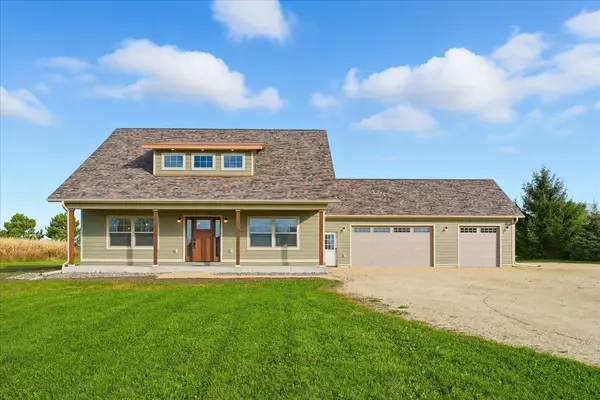 1690 113th AVE, Hammond, WI 54015