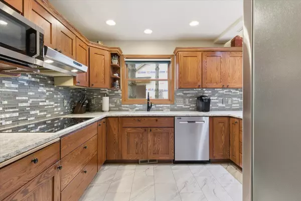 New Richmond, WI 54017,1787 Saint Andrews PL