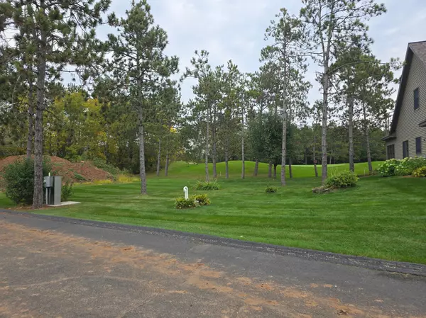 New Richmond, WI 54017,1787 Saint Andrews PL