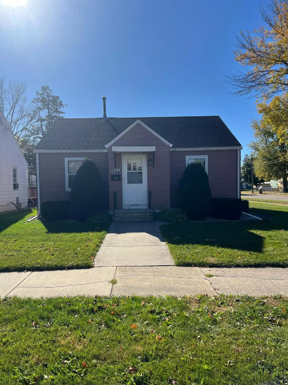 Austin, MN 55912,611 13th AVE SW