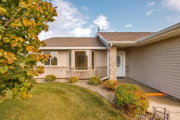 Osakis, MN 56360,617 6th AVE W