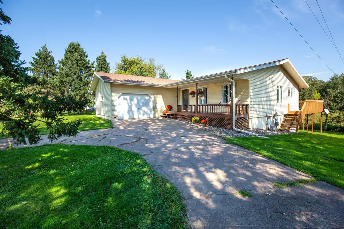 Clayton, WI 54004,332 Prentice ST S