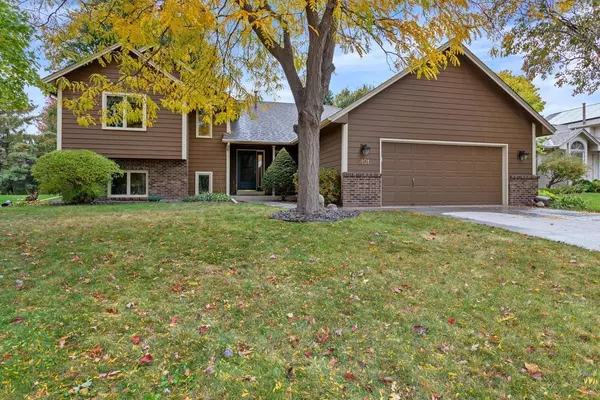 Brooklyn Park, MN 55443,9101 Nantwick RDG