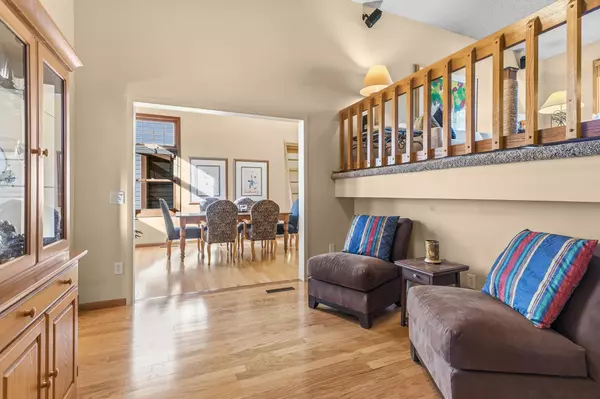 Shoreview, MN 55126,1377 Willow Creek LN