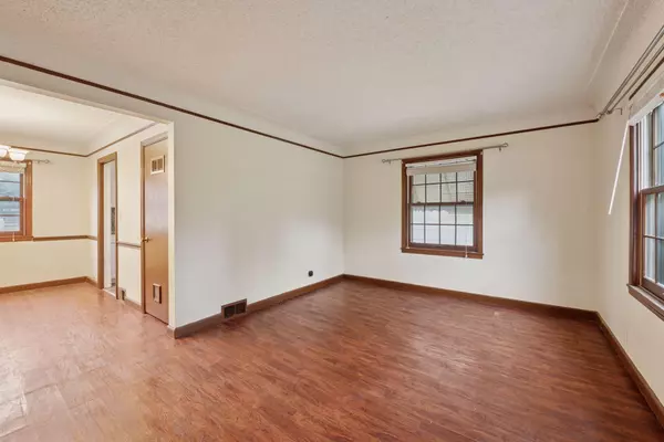 Minneapolis, MN 55417,5728 28th AVE S