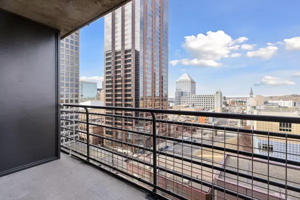 66 9th ST E #1609, Saint Paul, MN 55101