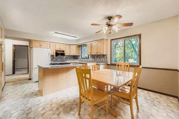 Cottage Grove, MN 55016,7575 Irish AVE S