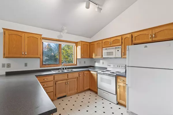 Apple Valley, MN 55124,14786 Hallmark DR