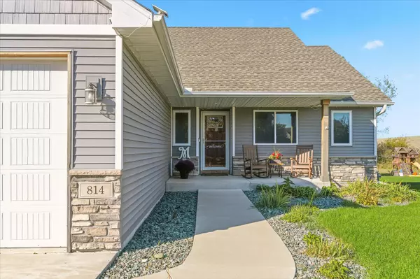 Lonsdale, MN 55046,814 Hickory ST NE