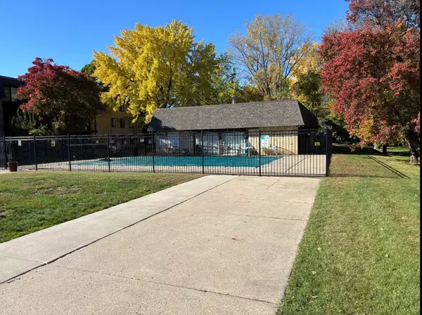 Shoreview, MN 55126,3399 Kent ST #101