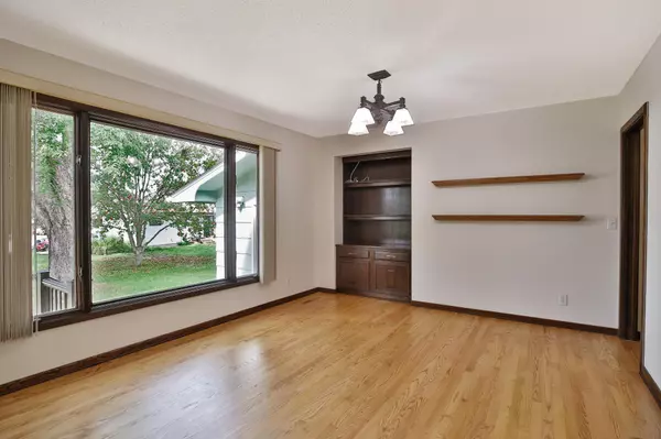 Kasson, MN 55944,404 9th Avenue CIR NW