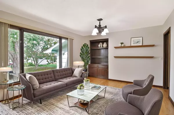 Kasson, MN 55944,404 9th Avenue CIR NW