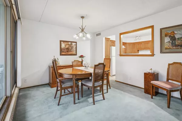 Edina, MN 55435,7200 York AVE S #503