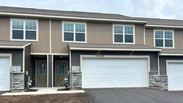 13656 Kaylemore TRL, Rosemount, MN 55068