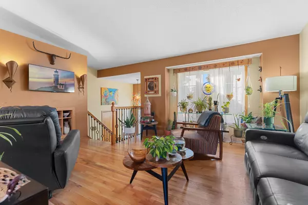 Kasson, MN 55944,803 8th ST NW