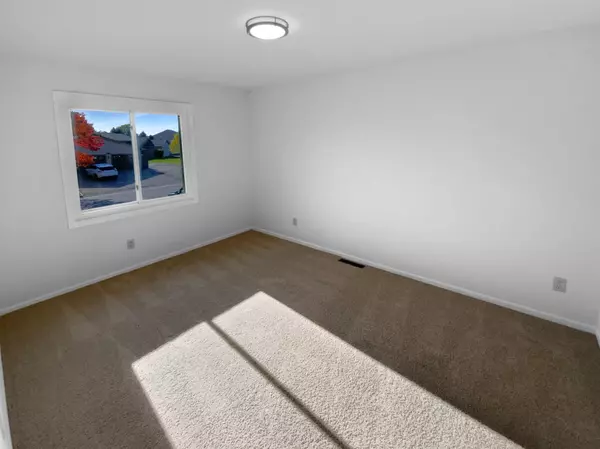 Apple Valley, MN 55124,5657 144th ST W