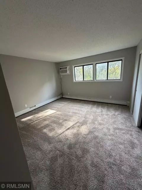 Brooklyn Park, MN 55428,7112 72nd LN N #259