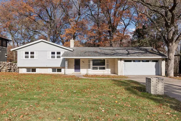 1490 3rd ST NW, New Brighton, MN 55112