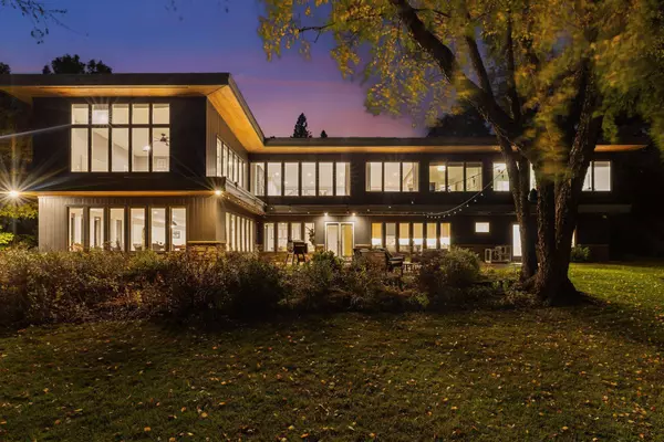 North Oaks, MN 55127,10 W Shore RD