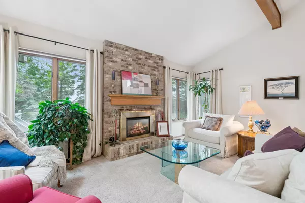 Minnetonka, MN 55343,5923 Abbott CT