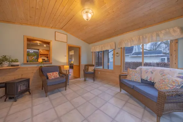 Willmar, MN 56201,1318 6th ST SW