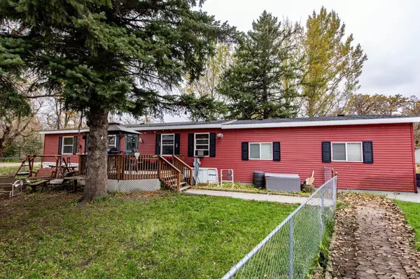 18 Horseshoe Bend, Horace, ND 58047