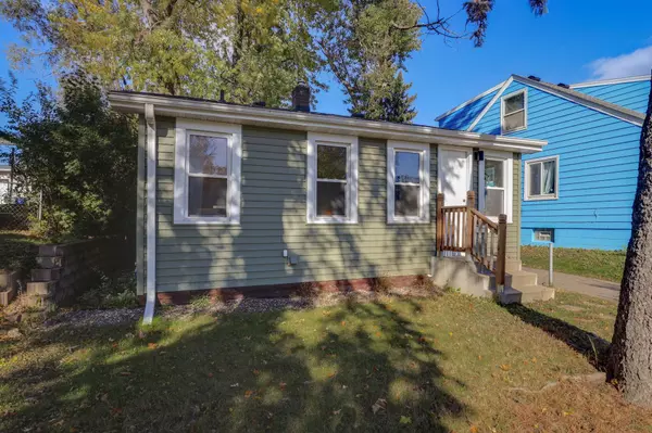 Saint Paul, MN 55106,1693 Beech ST