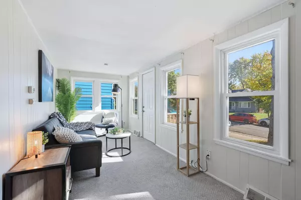 Saint Paul, MN 55106,1693 Beech ST