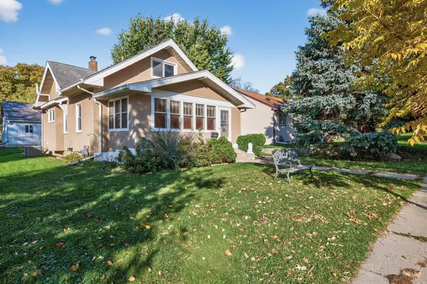 Minneapolis, MN 55418,3632 Architect AVE NE