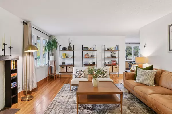 Golden Valley, MN 55422,3230 Lee AVE N