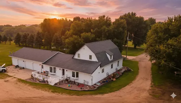 200 Spring View DR, Edgerton, MN 56128