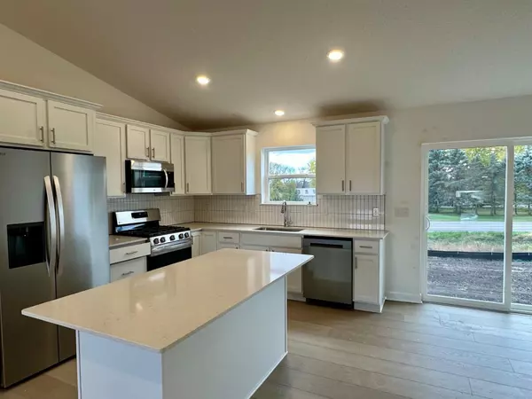 Buffalo, MN 55313,823 Erickson LN