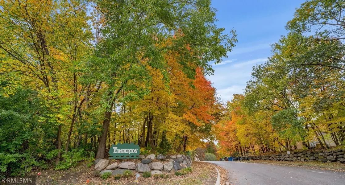 15805 26th AVE N #B, Plymouth, MN 55447