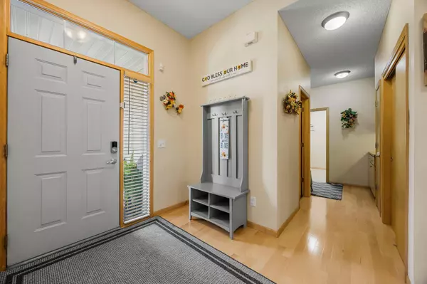 Savage, MN 55378,7330 Kestrel TRL