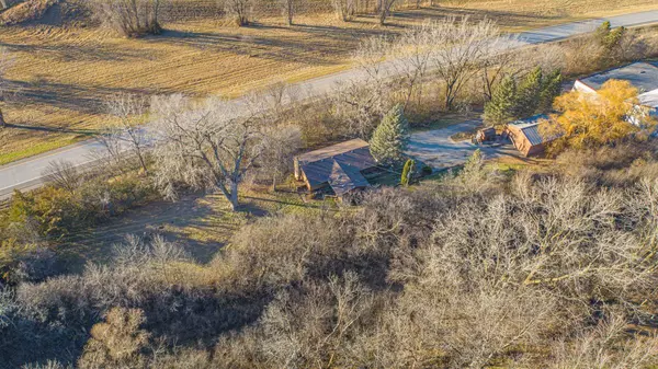 Faribault, MN 55021,1101 Faribault RD