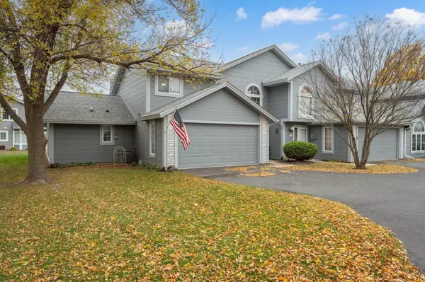 2717 Spyglass CT NW, Rochester, MN 55901