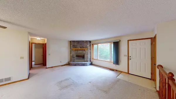 Isanti, MN 55040,2775 283rd AVE NW