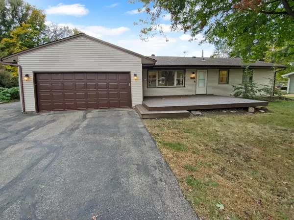 17176 Mushtown RD, Prior Lake, MN 55372