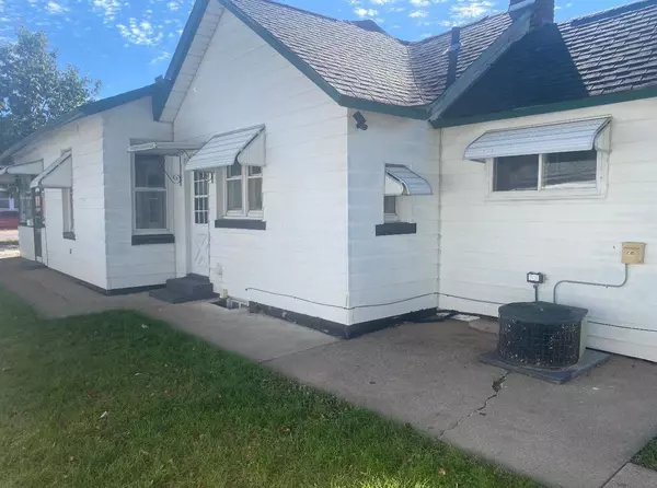 Winona, MN 55987,415 Mankato AVE