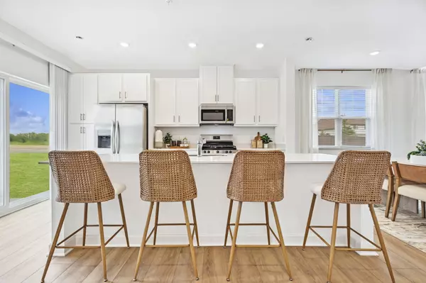 Little Canada, MN 55117,3092 Vanderbie ST