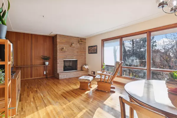 Saint Paul, MN 55130,1581 Wheelock Ridge RD