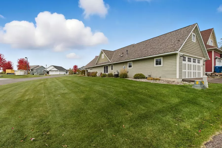 3468 Old Creek PL NE, Sauk Rapids, MN 56379